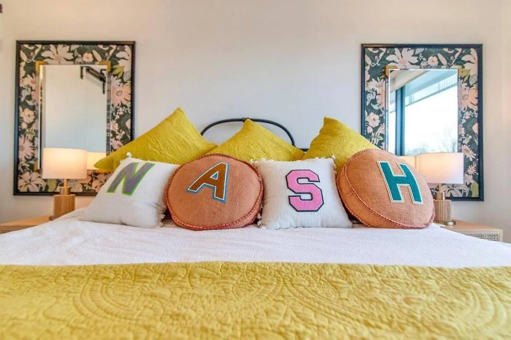 Διαμέρισμα Stylish Downtown Condo W/ Pool & Parking Νάσβιλ