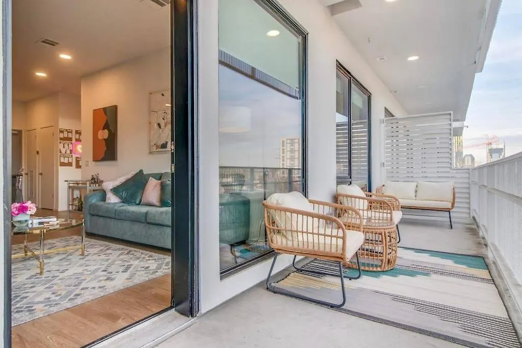 Apartment Stylish Downtown Condo W/ Pool & Parking Nashville