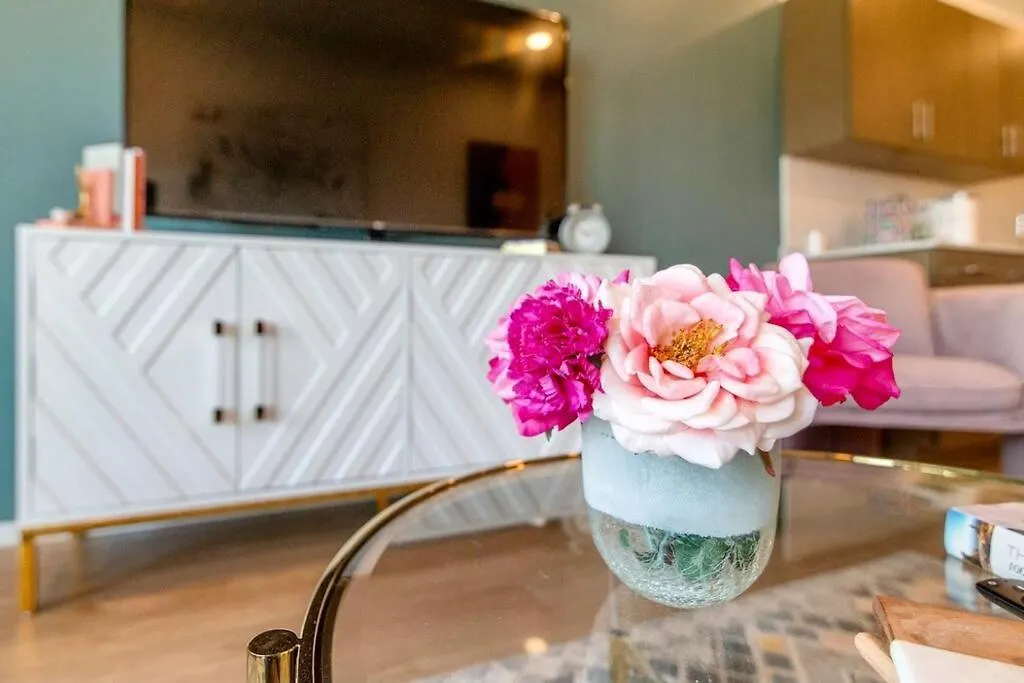 Apartment Stylish Downtown Condo W/ Pool & Parking Nashville