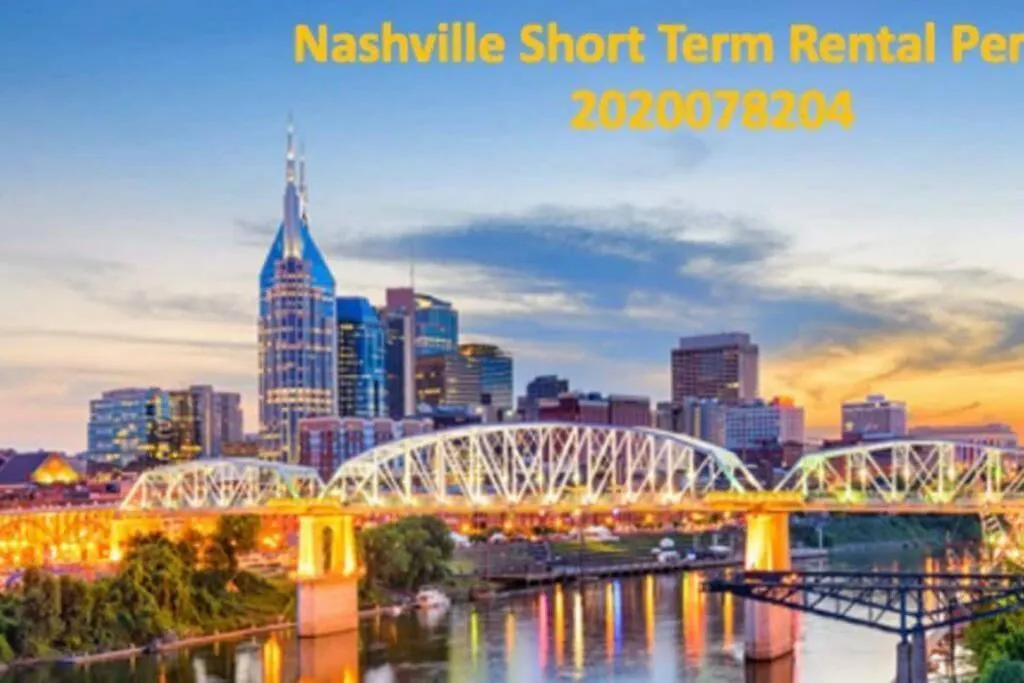 Stylish Downtown Condo W/ Pool & Parking Nashville Apartment