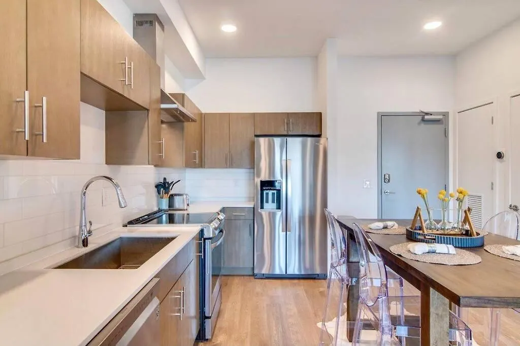 Apartment Stylish Downtown Condo W/ Pool & Parking Nashville